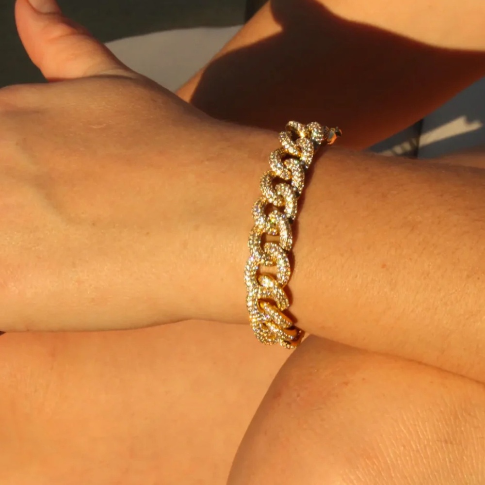 Large Gold Link Bracelet